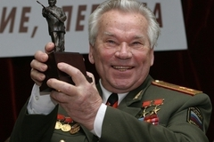 Западные СМИ о М.Калашникове: архитектор мира и новый Кольт