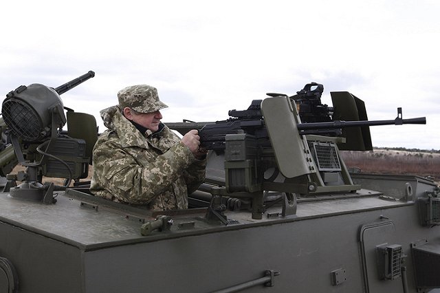 На Украину прибыли 55 бронемашин Saxon