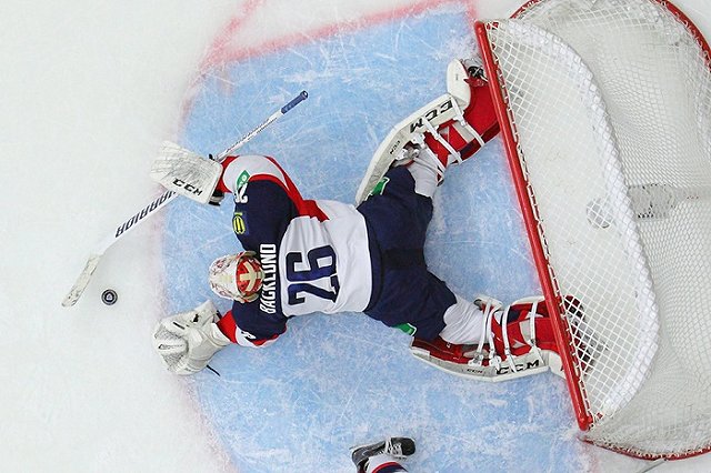 «Автомобилист» завершил домашнюю серию победой над «Слованом»