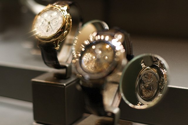 Аукционный дом в Монако рассказал о выставленных на торги «часах Путина»