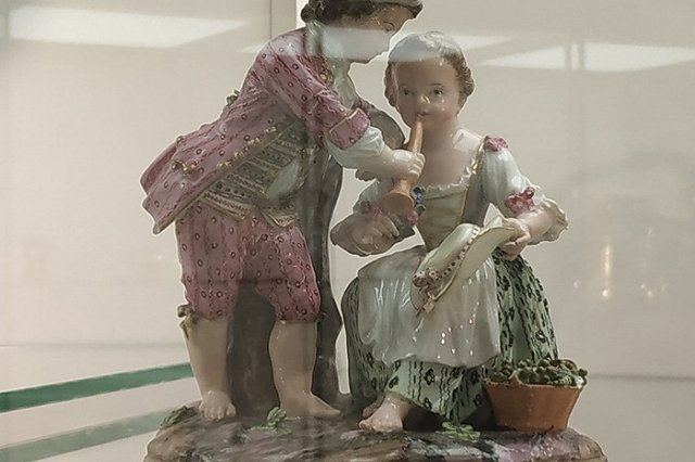 «Эрмитаж- Урал» начал рекламировать женское здоровье через «Стыдливость»