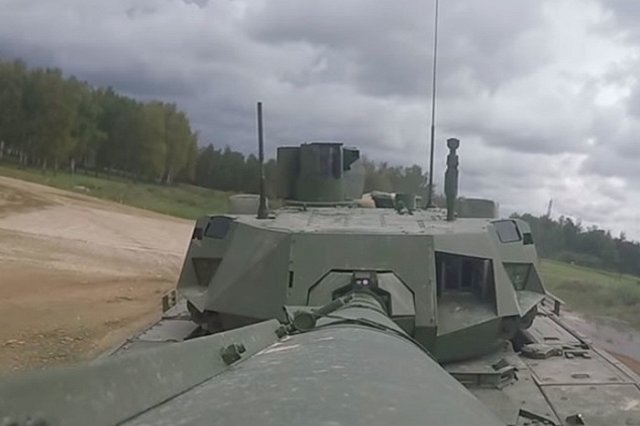 Минобороны показало боевые возможности «Арматы» под песню от Two Steps From Hell