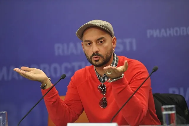 У Кирилла Серебренникова отобрали загранпаспорт