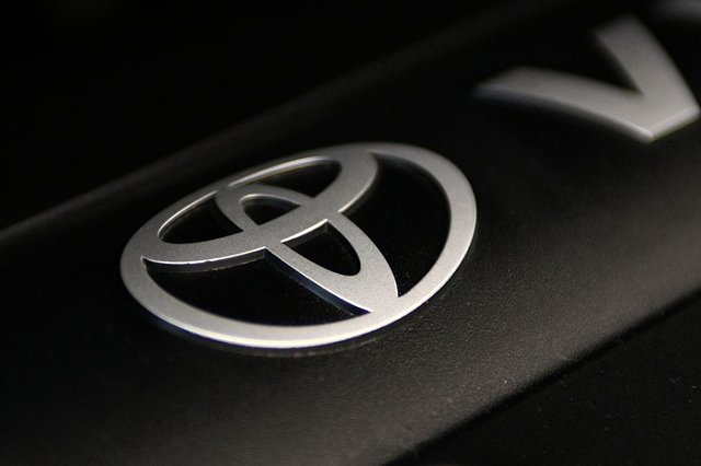 Эксперты назвали самые популярные в России иномарки с пробегом