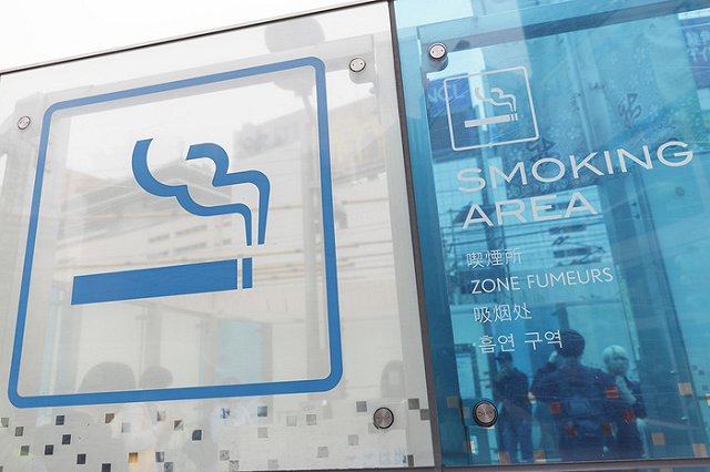 Семья из Новоуральска заплатит своим соседям за курение в собственной квартире