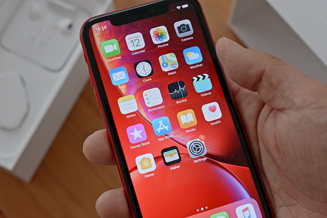 Екатеринбуржцы пожаловались на крупного сотового оператора из-за повышения тарифов