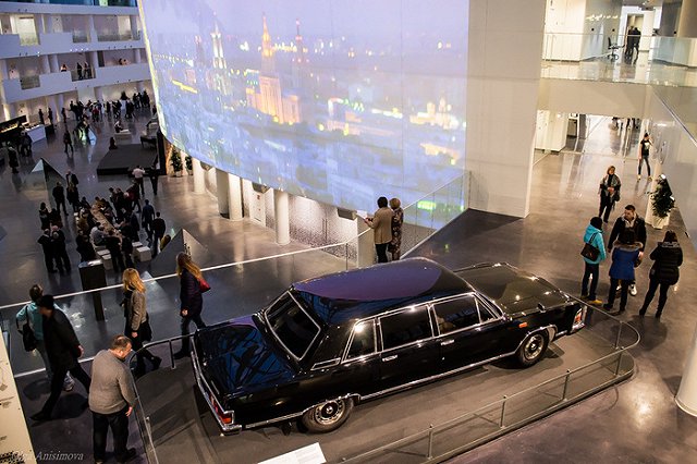 Музей Абрамовича выставит в Ельцин Центре картины для особых людей