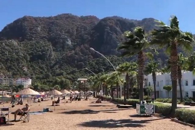 Поляки устроили «пляжно-барные войны» против русских туристов в Турции