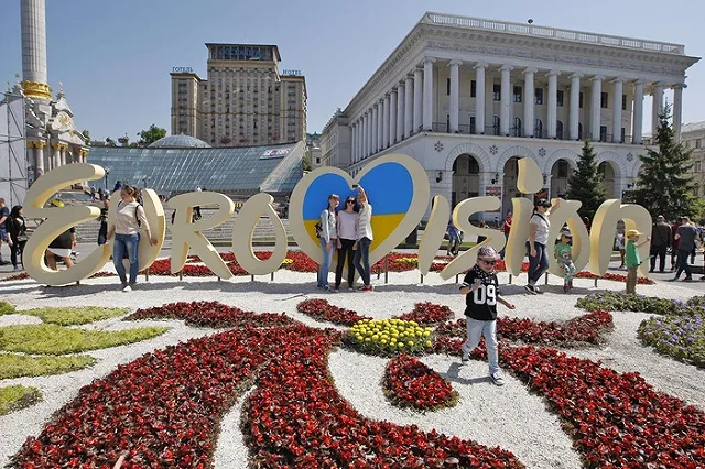 «265 метров стыда». Украинский блогер раскритиковал открытие «Евровидения»