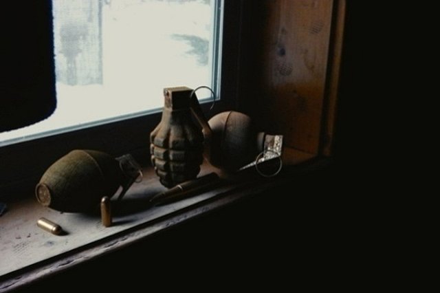 Адвокат с военным из Екатеринбурга задержали военного с гранатой у суда