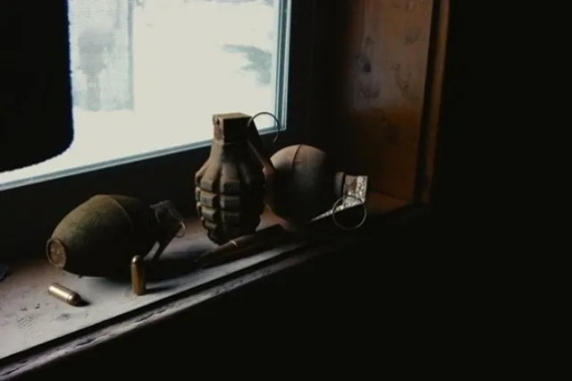 Адвокат с военным из Екатеринбурга задержали военного с гранатой у суда