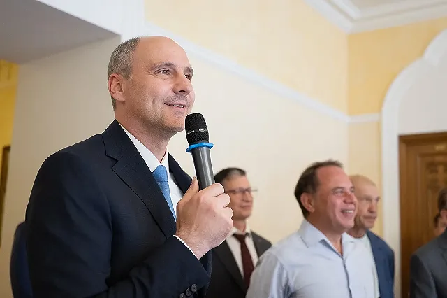 Денис Паслер поставил «Уралу» задачу выйти в Российскую премьер-лигу