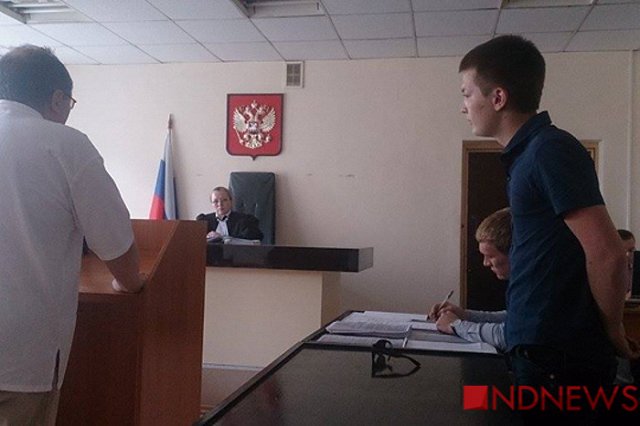 Новоселов назвал потерпевшего таксиста сутенером