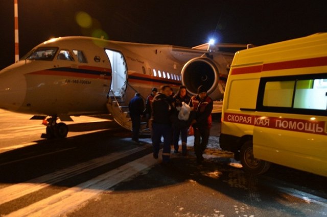 Спецборт МЧС доставил тяжелобольного ребёнка из Москвы в Екатеринбург