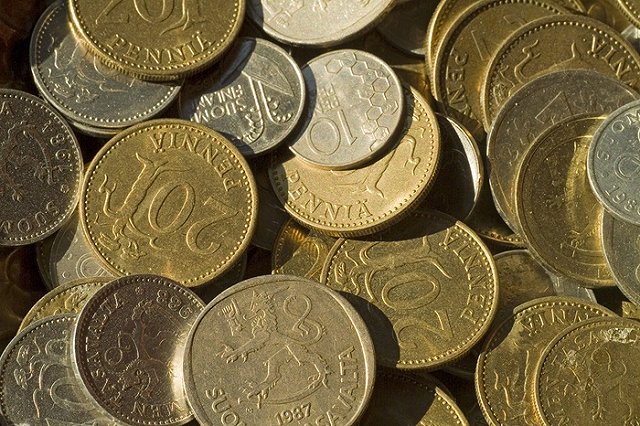 В Финляндии изымают из оборота юбилейную монету с изображением расстрела