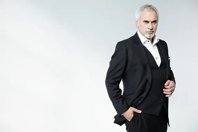 Валерий Меладзе призвал российских артистов отказаться от участия в новогодних шоу