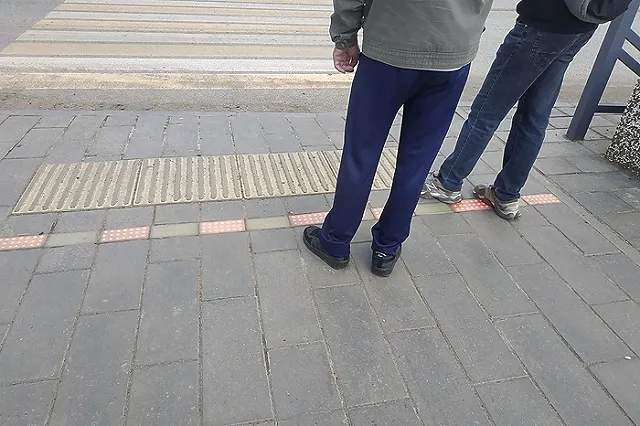 «Газель» насмерть сбила 26-летнего пешехода на ЕКАД