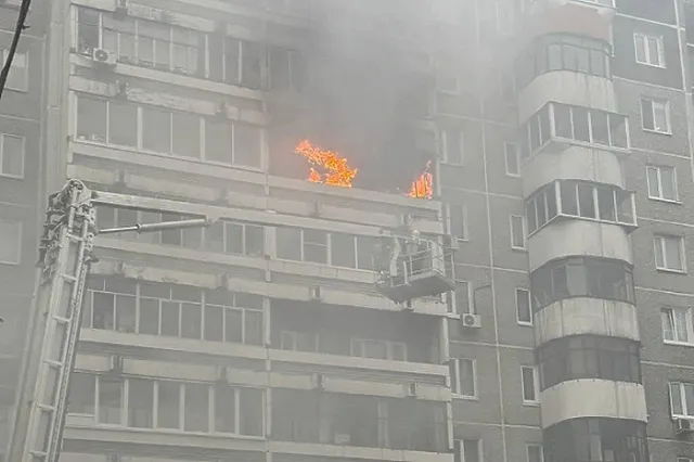 На улицу вывели 40 человек: на Ботанике загорелась квартира в многоэтажном доме