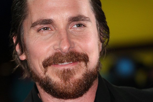 Стива Джобса в новом фильме сыграет Кристиан Бейл