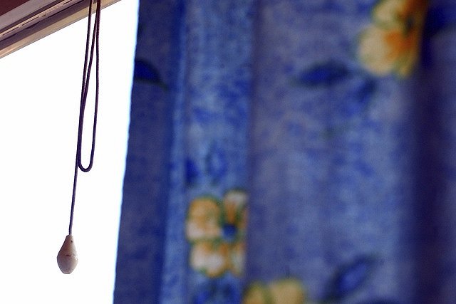 Подмосковная школьница выпала из окна во время эффектной «фотосессии»