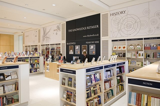 «50 оттенков серого» превратились в мусор