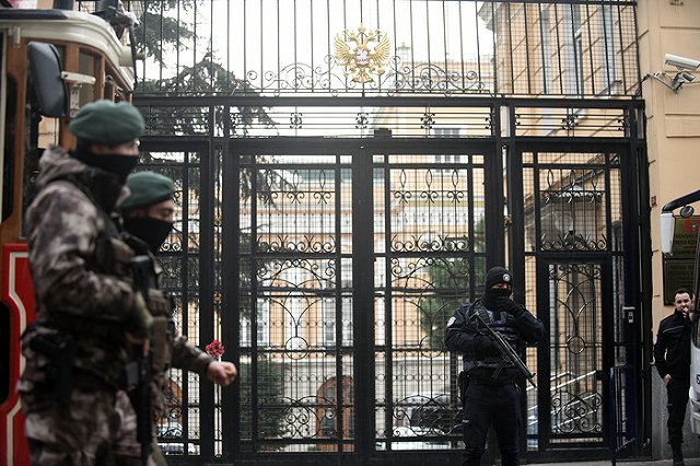 Власти Турции просят Apple разблокировать iPhone убийцы российского посла