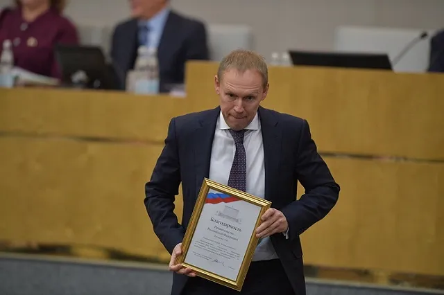 Скандал в Госдуме: автономный Рунет расколол ЛДПР