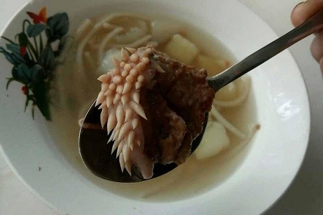 После «супа с ежиком» питание в курганских школах отдадут на аутсорсинг