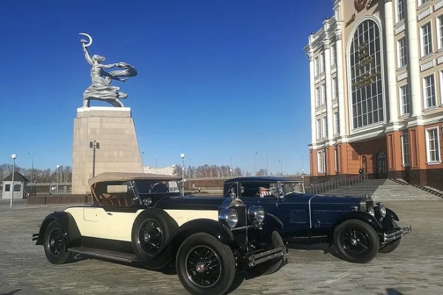 Ралли столетних авто пройдет в центре Екатеринбурга
