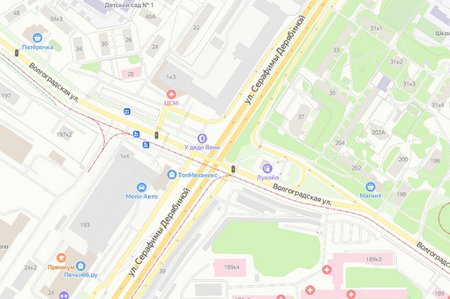 В Екатеринбурге дорогу отдали под трамвайные рельсы