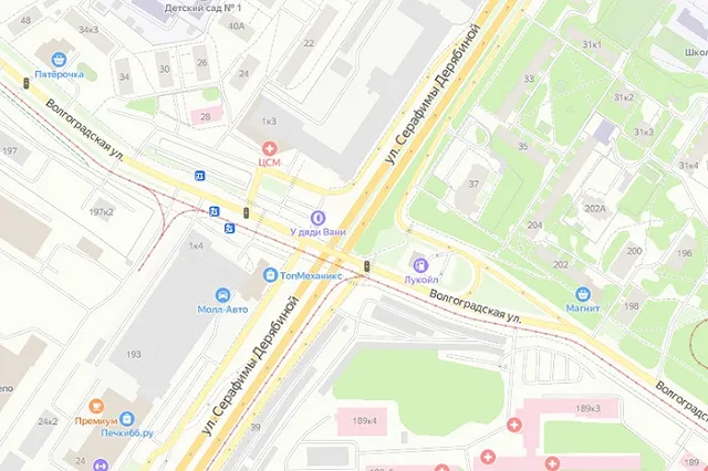 В Екатеринбурге дорогу отдали под трамвайные рельсы