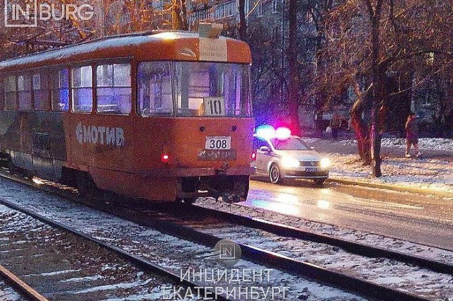 На Старой Сортировке трамвай сбил 11-летнюю девочку