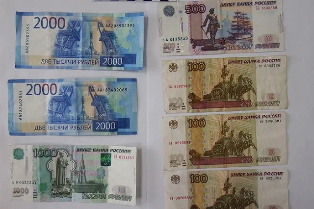 «Личная» инфляция россиян растет, граждане все меньше тратят и не могут отложить