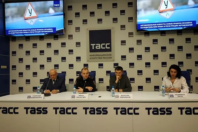 ГИБДД: С 1 октября срок пересдачи экзамена на права будет строго регламентирован