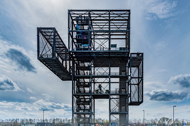 Трех школьников обвинили в терроризме из-за планов взорвать здание ФСБ в Minecraft