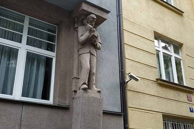 В Госдуму внесен законопроект об изъятии загранпаспортов у должников