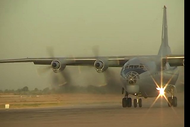 Самолет Ан-12, летевший из Якутска в Иркутск, пропал с радаров