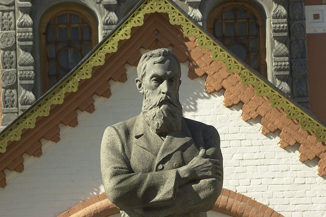 Колдун Симаков продал за 2,5 млн. рублей картину, написанную в поддержку блогера