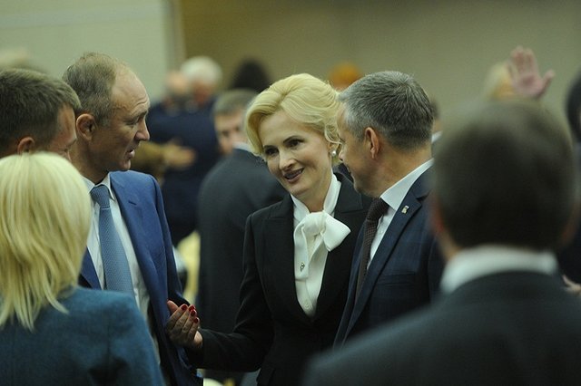 Яровая обвинила психиатров в подстрекательстве подростков к суициду