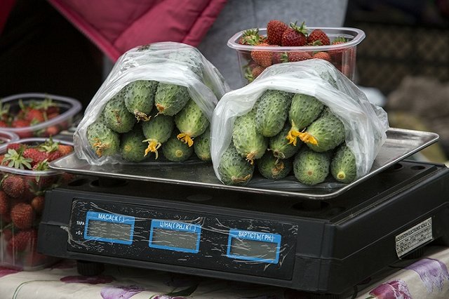 Росстат: продуктовая корзина в России подорожала почти на 15%