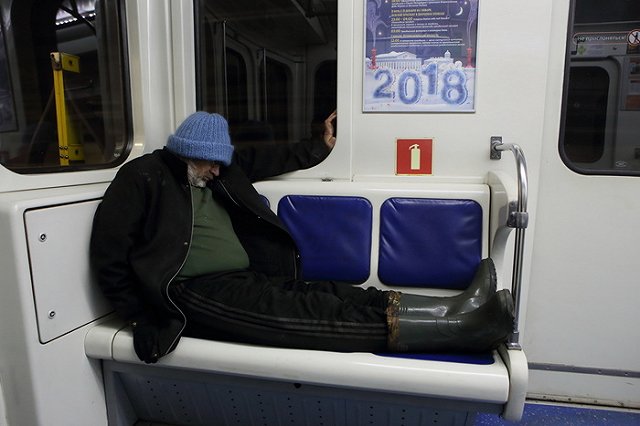 Полторы тысячи бездомных и малоимущих накормят праздничным обедом