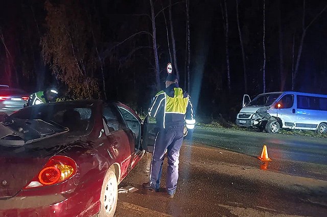 Водитель KIA погиб на Сибирском тракте в результате обгона