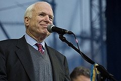 США отказались считать события на Украине переворотом