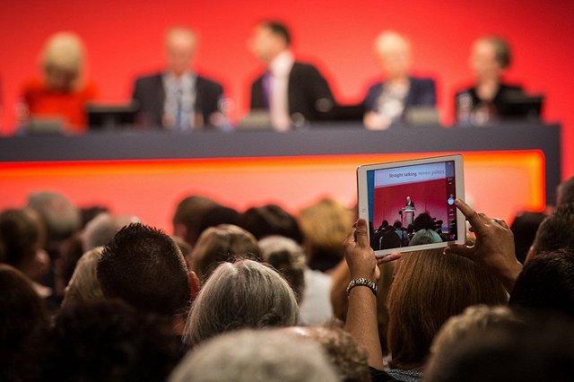 Чиновникам запретят пользоваться иностранным ПО из-за опасений разведки