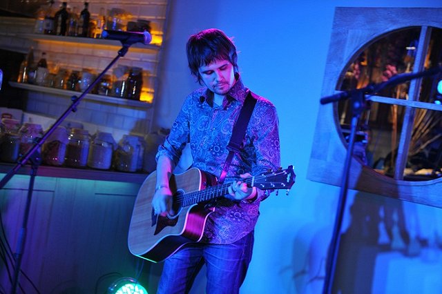 Вася Обломов записал песню про «Боярышник»