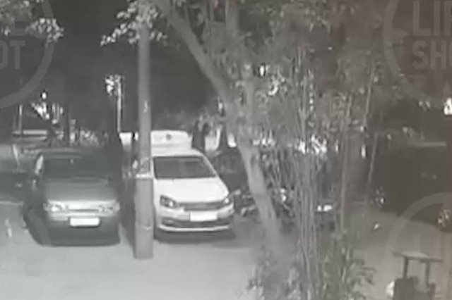 В Москве мужчина выкинул маленького сына из окна