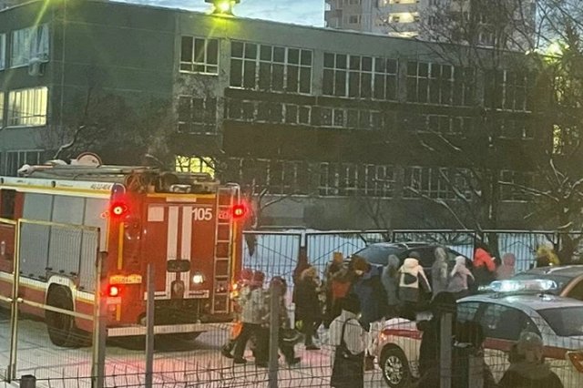 В Екатеринбурге в пятый раз с начала года «заминировали» одну и ту же школу