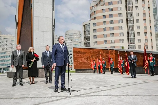 Мэр Екатеринбурга спел на Ural Music Night