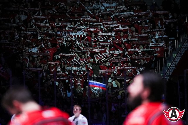 ХК «Автомобилист» проиграл «Металлургу» в пятом матче серии 1/2 финала