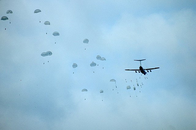 ВДВ освоят десантирование с высоты в восемь километров
